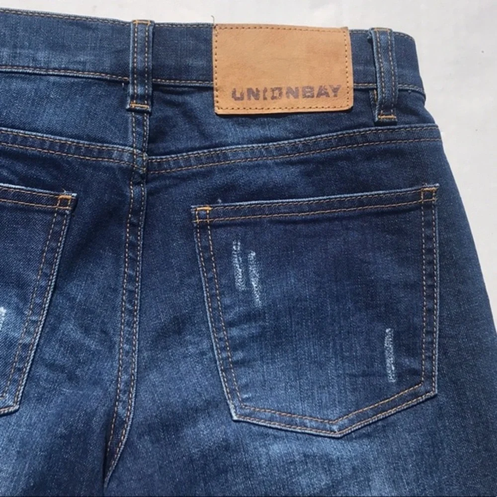 Unionbay distressed jeans slim boyfriend straight‎